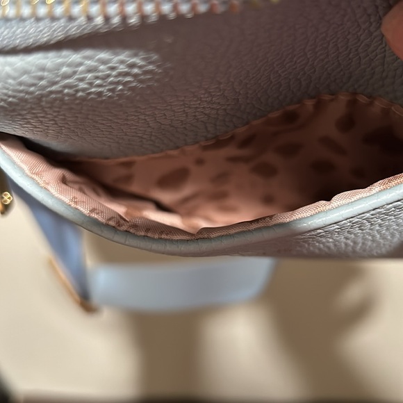 NWOT Kenzie crossbody bag - Picture 5 of 5